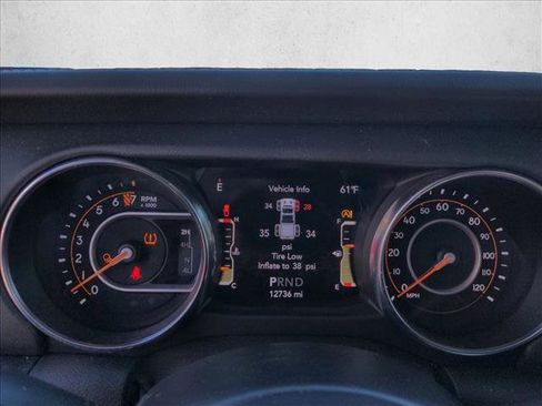 Used 2021 Jeep Gladiator Overland w/ Popular Equipment Package AWD/4WD image 12