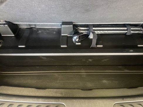 Used 2021 GMC Yukon SLT image 24