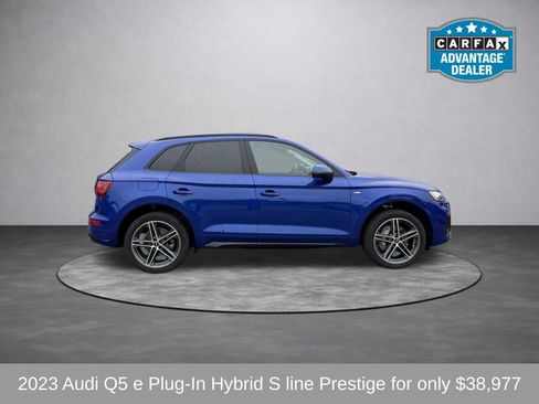 Used 2023 Audi Q5 e Prestige w/ Prestige Package AWD/4WD image 2