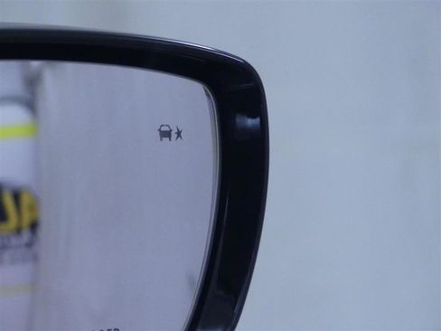 Used 2024 Buick Enclave Premium image 31