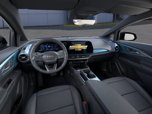 New 2026 Chevrolet Equinox EV LT w/ Convenience Package II FWD image 29