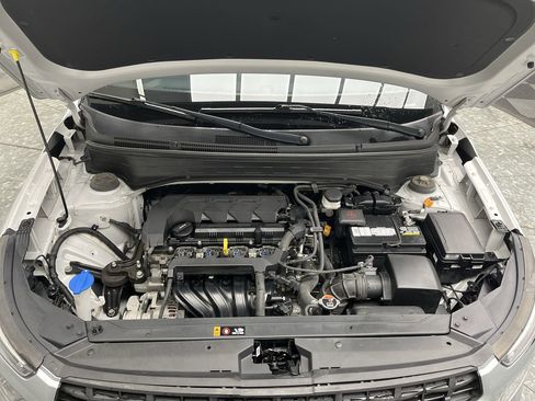 Used 2021 Hyundai Venue SE FWD image 19