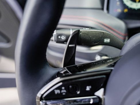 Used 2024 Aston Martin DB12 Coupe RWD image 27