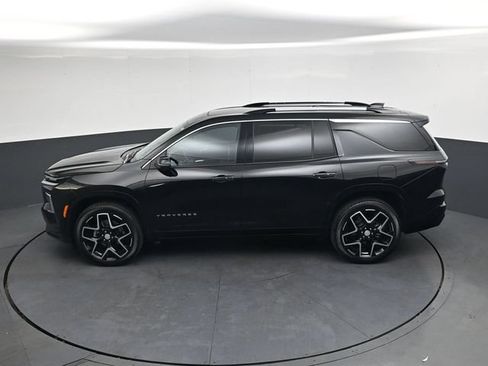 Used 2026 Chevrolet Traverse High Country w/ LPO, Floor Liner Package AWD/4WD image 28