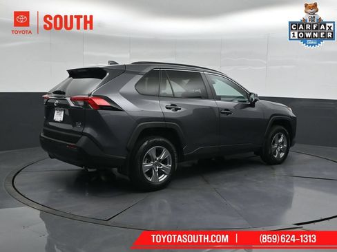 Used 2022 Toyota RAV4 XLE w/ Convenience Package AWD/4WD image 2