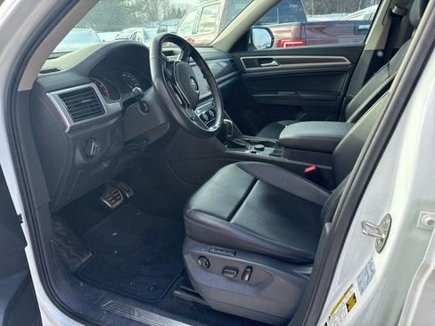 Used 2018 Volkswagen Atlas SEL w/ R-Line Package image 8