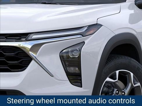 New 2026 Chevrolet Trax LT image 11