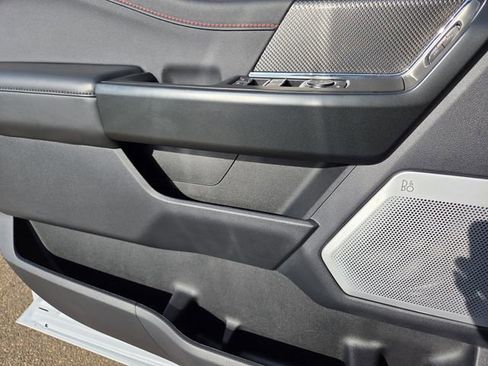 Used 2025 Ford F150 Raptor image 18