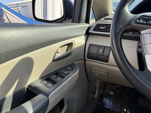 Used 2013 Honda Odyssey LX image 21