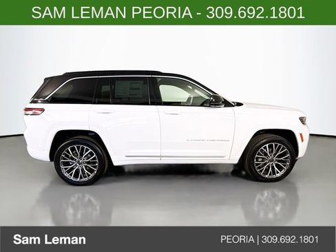 New 2026 Jeep Grand Cherokee Summit AWD/4WD image 8