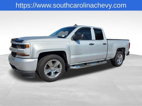 Used 2018 Chevrolet Silverado 1500 Custom w/ Custom Value Package RWD image 32