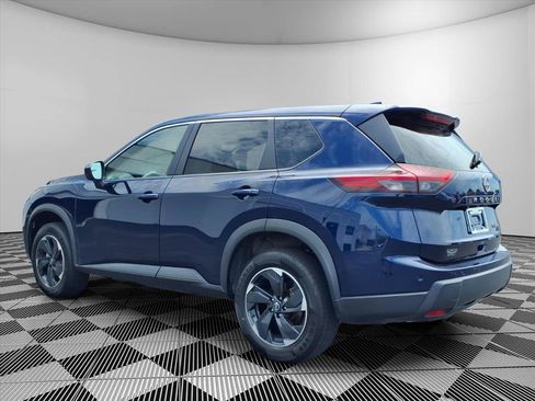 Used 2024 Nissan Rogue SV AWD/4WD image 24