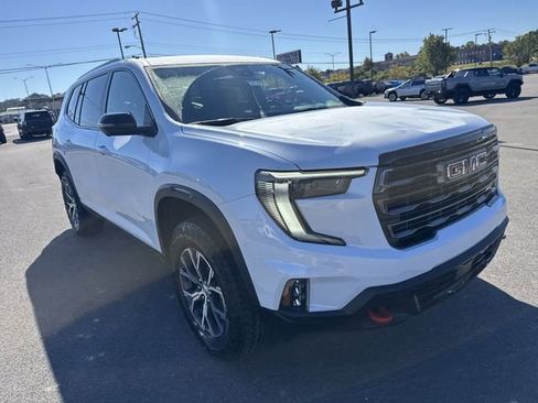 New 2026 GMC Acadia AT4 w/ LPO, Floor Liner Package AWD/4WD image 3