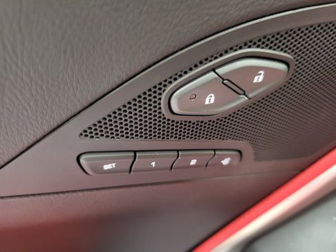 Used 2017 Chevrolet Corvette Z06 w/ Z07 Performance Package image 16