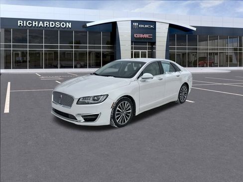 Used 2018 Lincoln MKZ Premiere image 1