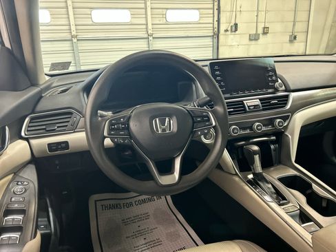 Used 2019 Honda Accord LX image 4