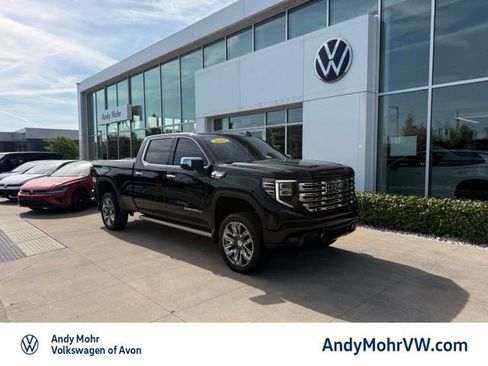 Used 2023 GMC Sierra 1500 Denali w/ Denali Reserve Package AWD/4WD image 1