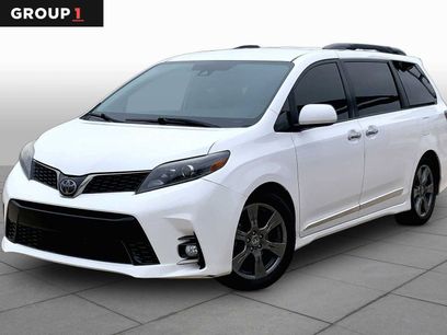 Used 2020 Toyota Sienna SE