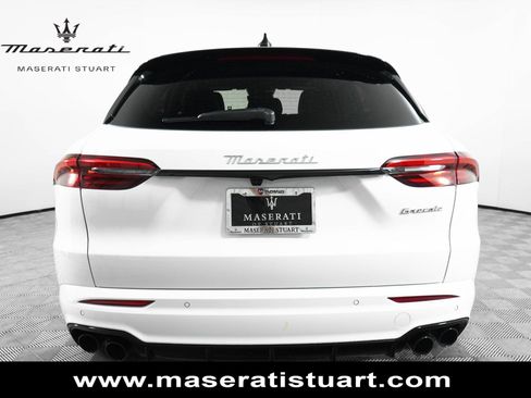 New 2025 Maserati Grecale Modena image 10