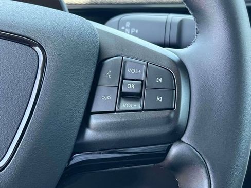 Used 2025 Ford Mustang Mach-E Premium AWD/4WD image 27