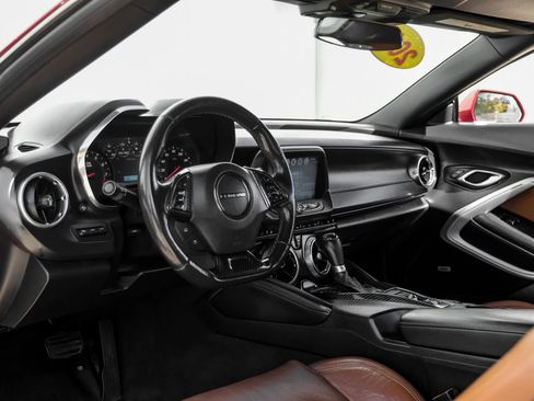 Used 2016 Chevrolet Camaro LT image 2