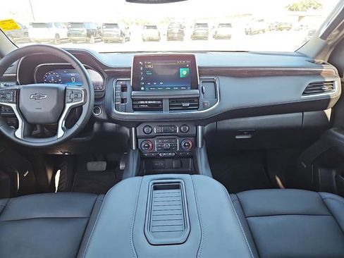 Used 2024 Chevrolet Tahoe Z71 w/ Luxury Package image 12