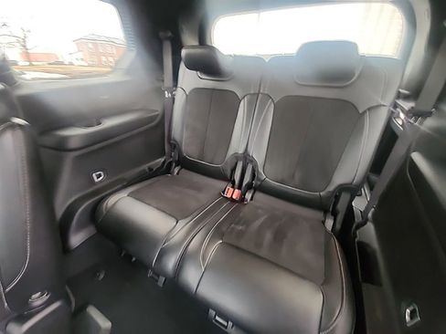 Used 2023 Jeep Grand Cherokee L Laredo image 28