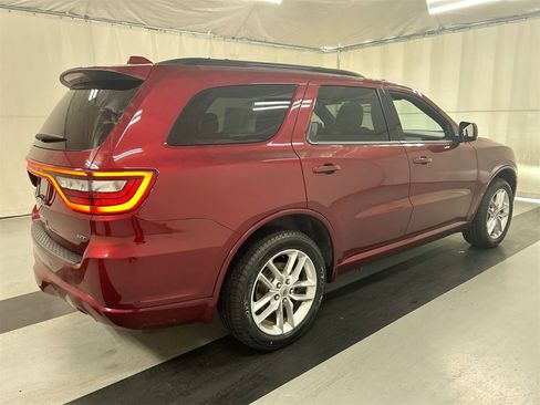 Used 2022 Dodge Durango GT image 2