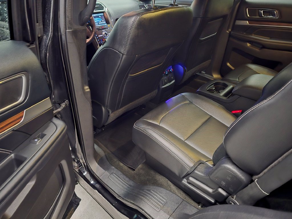 Used 2016 Ford Explorer Limited w/ Equipment Group 301A FWD image 27