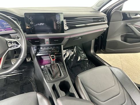 Used 2025 Volkswagen Jetta GLI Autobahn FWD image 19