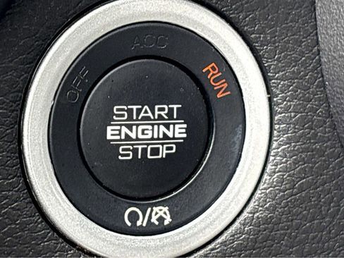 Used 2022 RAM 1500 Big Horn AWD/4WD image 6