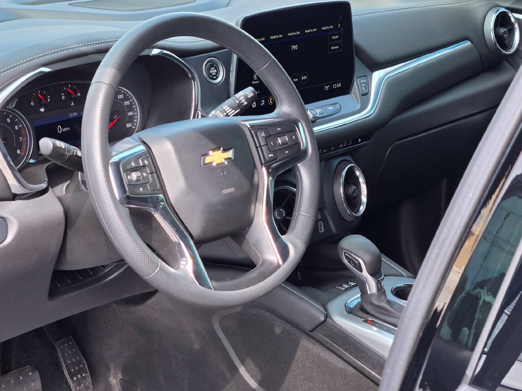 Used 2024 Chevrolet Blazer LT w/ Convenience Package FWD image 33