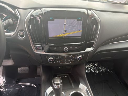 Used 2018 Chevrolet Traverse Premier AWD/4WD image 22