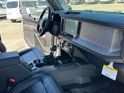 New 2026 Ford Bronco Outer Banks image 12