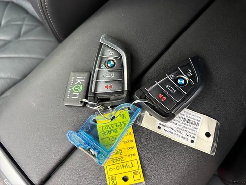 Used 2023 BMW X5 xDrive40i w/ Premium Package image 35