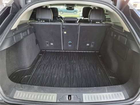 Used 2019 Land Rover Range Rover Velar S image 10