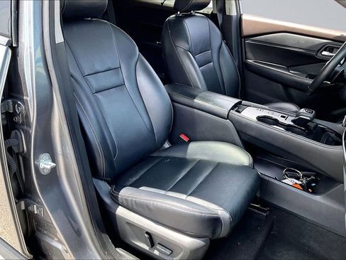 Used 2023 Nissan Rogue SL w/ SL Premium Package FWD image 7