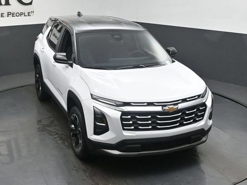 New 2026 Chevrolet Equinox LT w/ Convenience Package II FWD image 25
