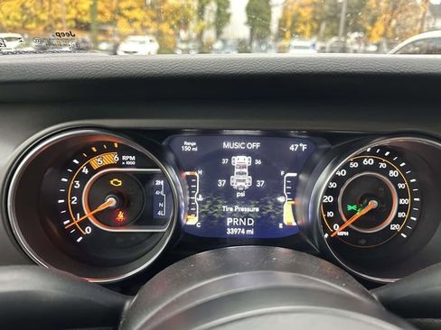 Used 2022 Jeep Wrangler Unlimited Sport image 26