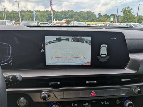 Used 2024 Kia Telluride S w/ S Sunroof Package FWD image 25
