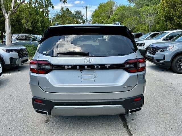 New 2026 Honda Pilot Touring image 5