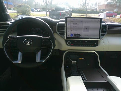 Used 2024 Toyota Tundra Capstone image 43