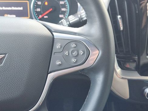 Used 2023 Chevrolet Traverse LT FWD image 28