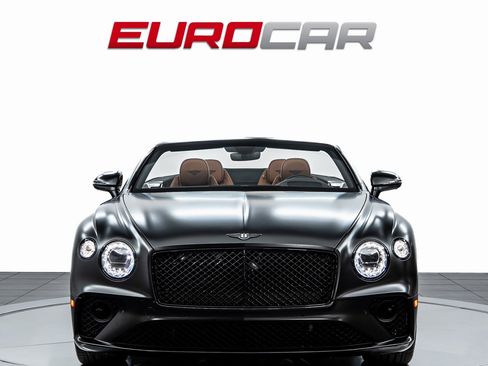 Used 2022 Bentley Continental GT image 10