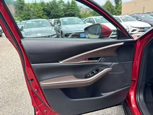 Used 2022 MAZDA CX-30 AWD 2.5 S w/ Premium Package image 30