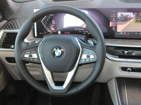 Used 2026 BMW X5 sDrive40i RWD image 11