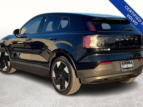 Certified 2025 Volvo EX30 Plus w/ Climate Package image 16