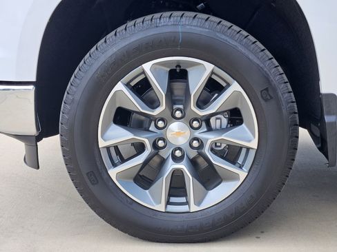 New 2026 Chevrolet Silverado 1500 LT w/ Texas Edition Plus AWD/4WD image 12
