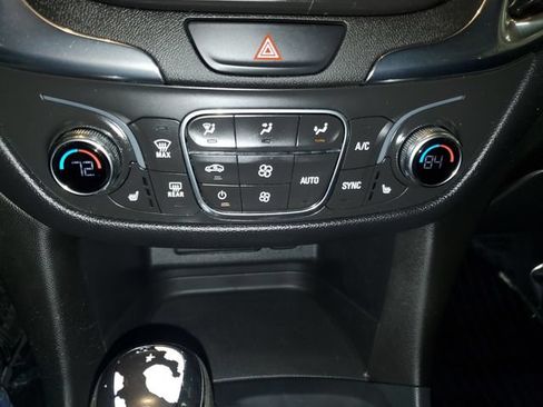 Used 2020 Chevrolet Equinox LT AWD/4WD image 21