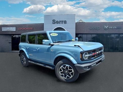 Used 2023 Ford Bronco Outer Banks AWD/4WD image 1